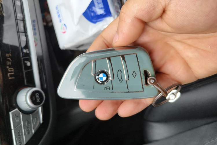Used BMW 5 Series 2019 525Li M Sport Package Vehicle Key