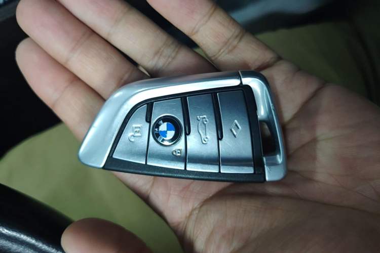 Used BMW 5 Series 2019 525Li Luxury Package Vehicle Key