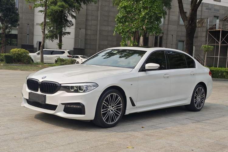 Used BMW 5 Series 2019 530Li Leading Model M Sport Package Guazi used car, China used car export, Used car for sale, Used cars, Cheapest cars for sale