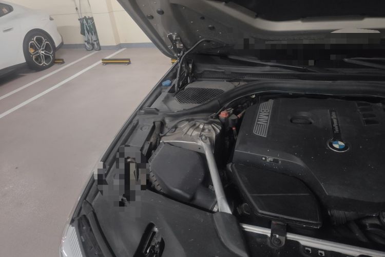 Used BMW 5 Series 2019 530Li Leading Model Luxury Package Engine Bay Right