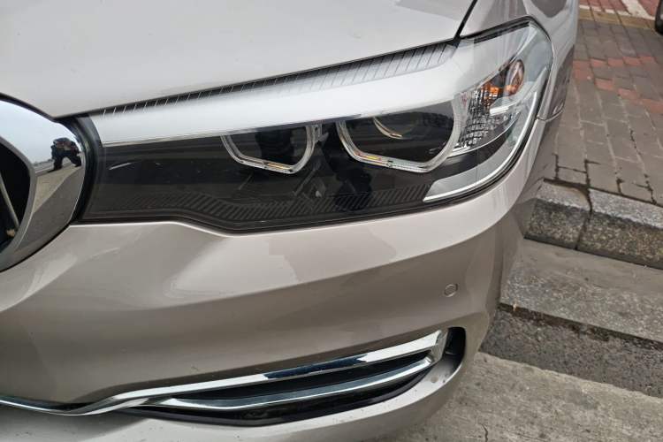 Used BMW 5 Series 2019 Facelifted 530Li Leading Edition Luxury Package Left Front Headlight