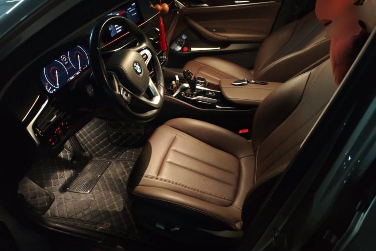Used BMW 5 Series 2019 525Li Luxury Package Left Front Seat