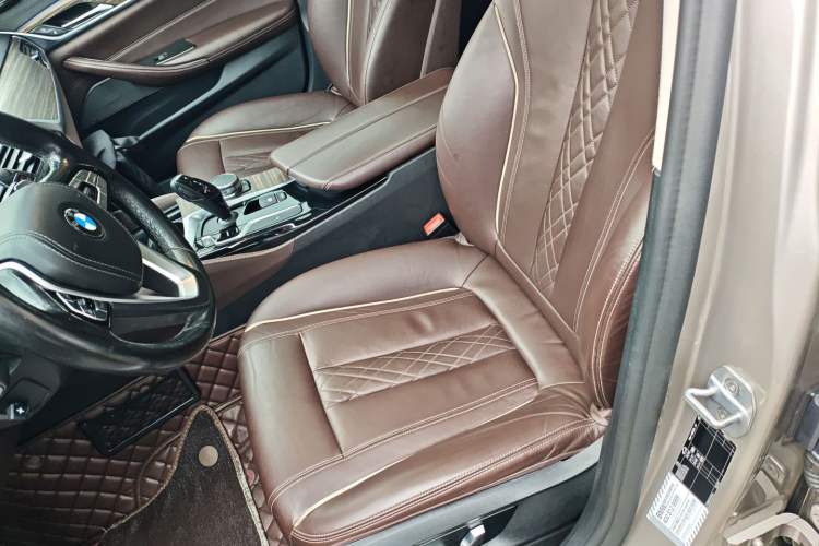 Used BMW 5 Series 2019 Facelifted 530Li Leading Edition Luxury Package Left Front Seat