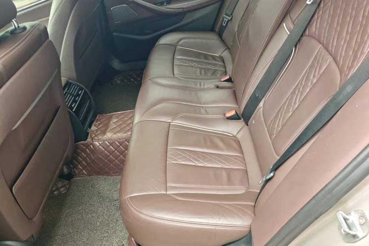 Used BMW 5 Series 2019 Facelifted 530Li Leading Edition Luxury Package Left Rear Seat