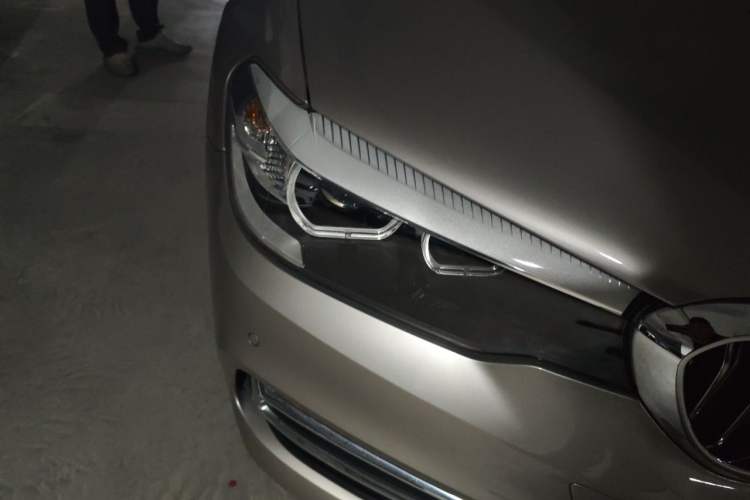 Used BMW 5 Series 2019 525Li Luxury Package Right Front Headlight