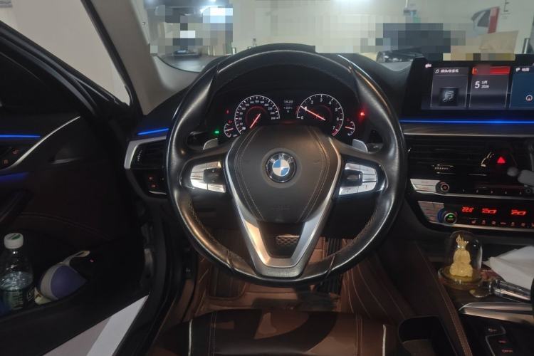 Used BMW 5 Series 2019 530Li Leading Model Luxury Package Steering Wheel