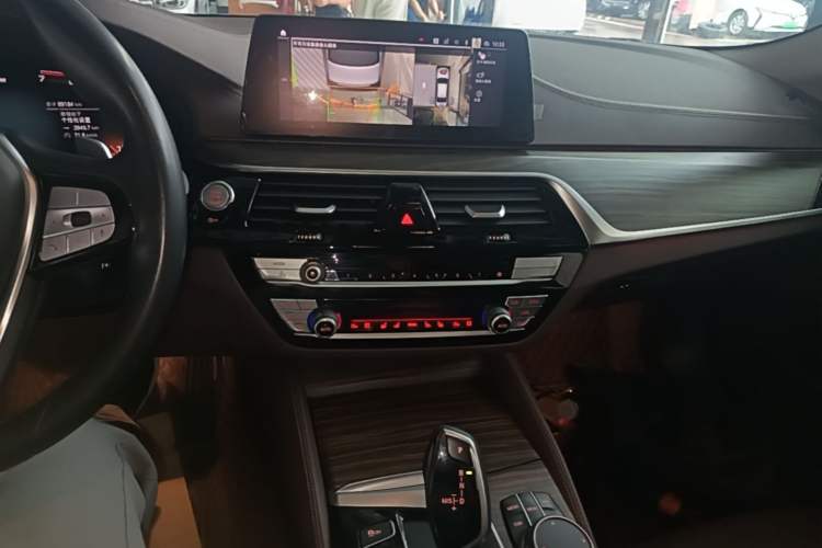 Used BMW 5 Series 2020 530Li Luxury Edition Premium Package Audio And AC Panel