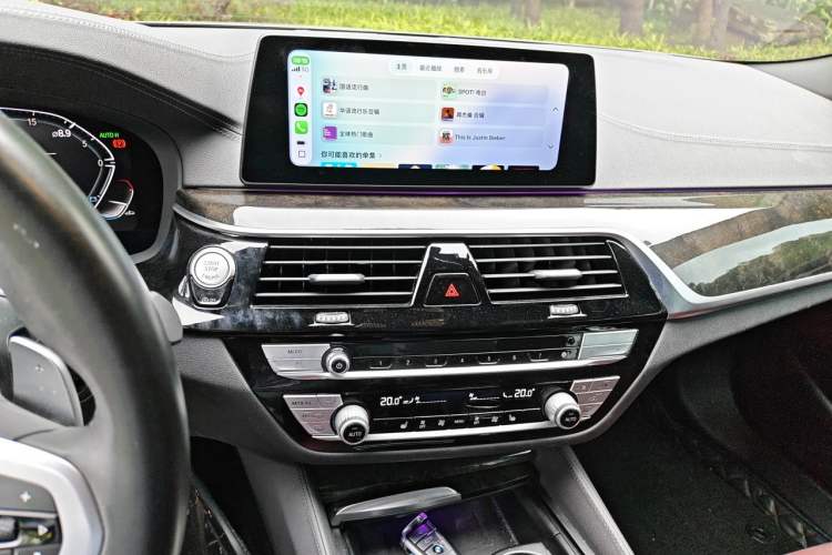 Used BMW 5 Series 2020 530Li Leading Model M Sport Package Audio And AC Panel