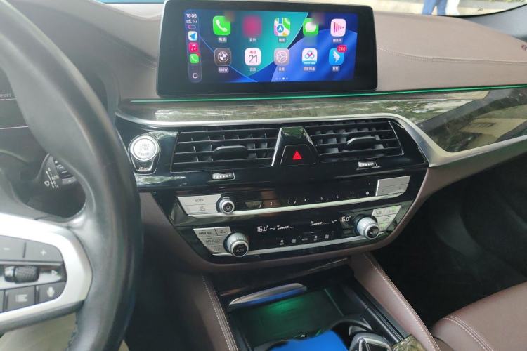 Used BMW 5 Series 2020 525Li M Sport Package Audio And AC Panel