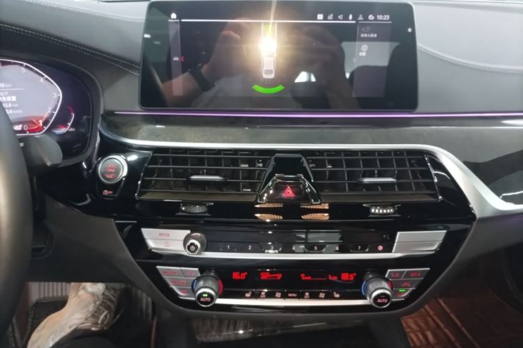 Used BMW 5 Series 2020 530Li Leading Model M Sport Package Audio And AC Panel
