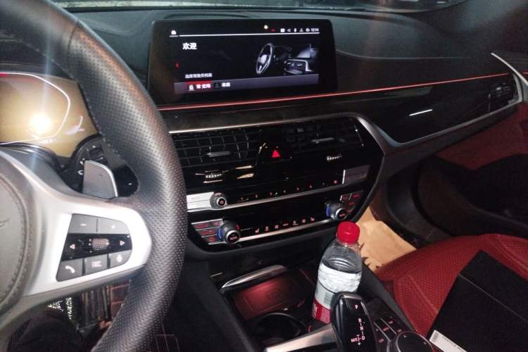 Used BMW 5 Series 2020 530Li Leading Model M Sport Package Audio And AC Panel