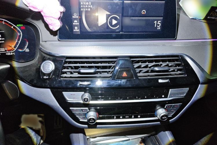 Used BMW 5 Series 2020 525i M Sport Package Audio And AC Panel