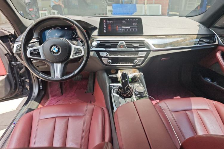 Used BMW 5 Series 2020 530Li Leading Model M Sport Package Center Console