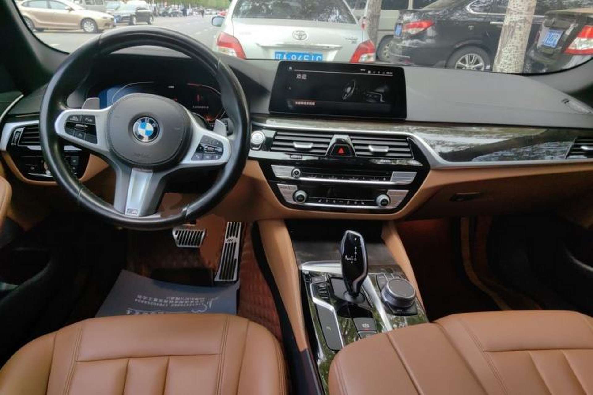 Used BMW 5 Series 2020 530Li Leading Model M Sport Package Center Console