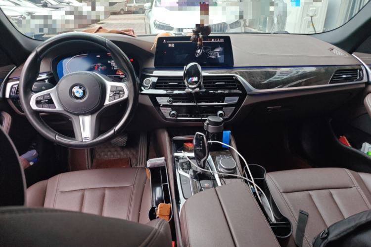 Used BMW 5 Series 2020 525Li M Sport Package Center Console