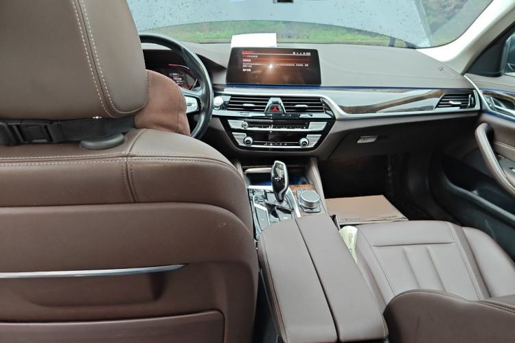 Used BMW 5 Series 2020 525Li Luxury Package Center Console