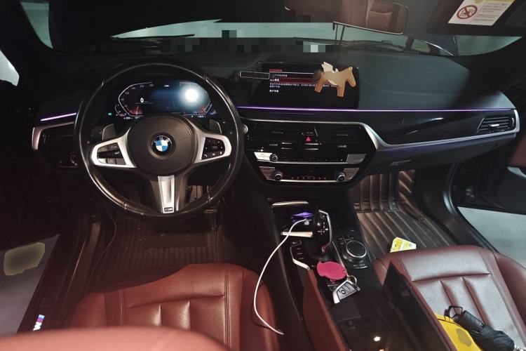 Used BMW 5 Series 2020 530Li Leading Model M Sport Package Center Console