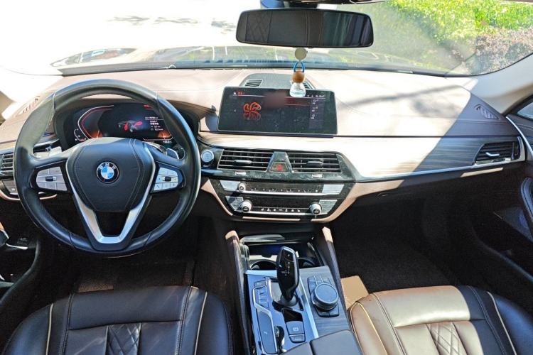 Used BMW 5 Series 2020 530Li Leading Edition Luxury Package Center Console