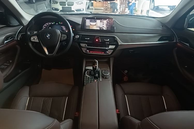 Used BMW 5 Series 2020 530Li Luxury Edition Premium Package Center Console