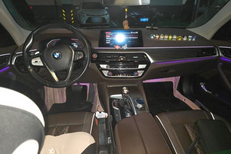 Used BMW 5 Series 2020 530Li Leading Edition Luxury Package Center Console