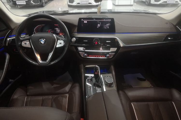 Used BMW 5 Series 2020 530Li Luxury Edition Premium Package Center Console
