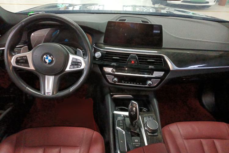 Used BMW 5 Series 2020 530Li Leading Model M Sport Package Center Console