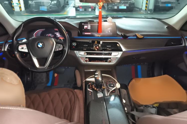 Used BMW 5 Series 2020 530Li Leading Edition Luxury Package Center Console