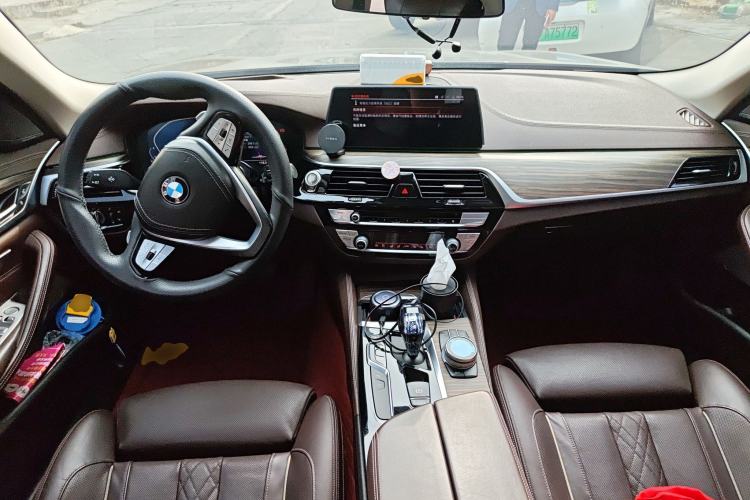 Used BMW 5 Series 2020 530Li Luxury Edition Premium Package Center Console