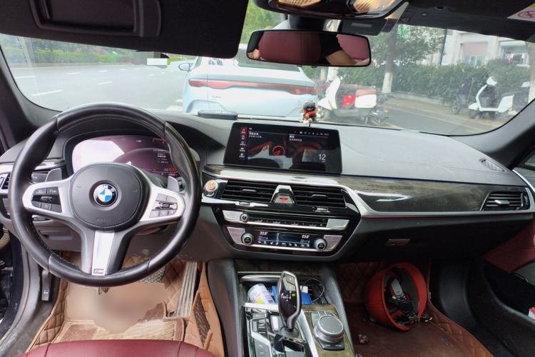 Used BMW 5 Series 2020 530Li Luxury Edition M Sport Package Center Console