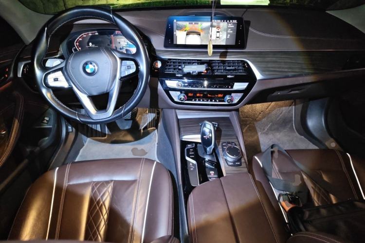 Used BMW 5 Series 2020 530Li Leading Edition Luxury Package Center Console