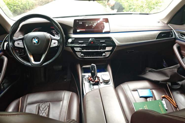 Used BMW 5 Series 2020 530Li Leading Edition Luxury Package Center Console