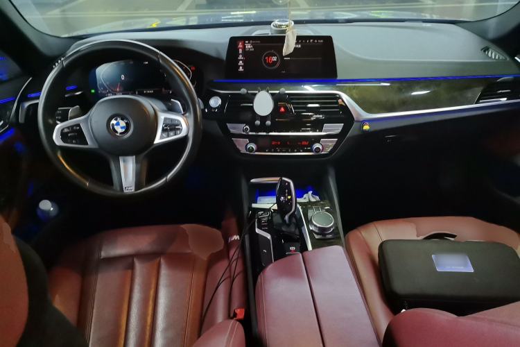 Used BMW 5 Series 2020 530Li Leading Model M Sport Package Center Console