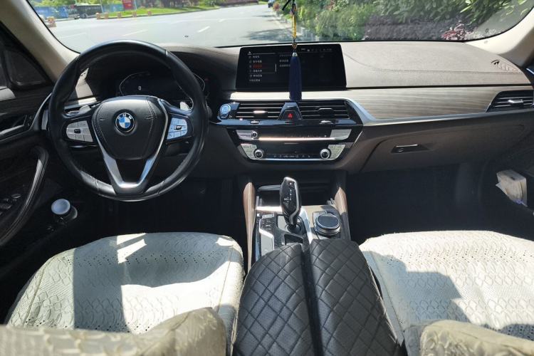 Used BMW 5 Series 2020 530Li Leading Edition Luxury Package Center Console