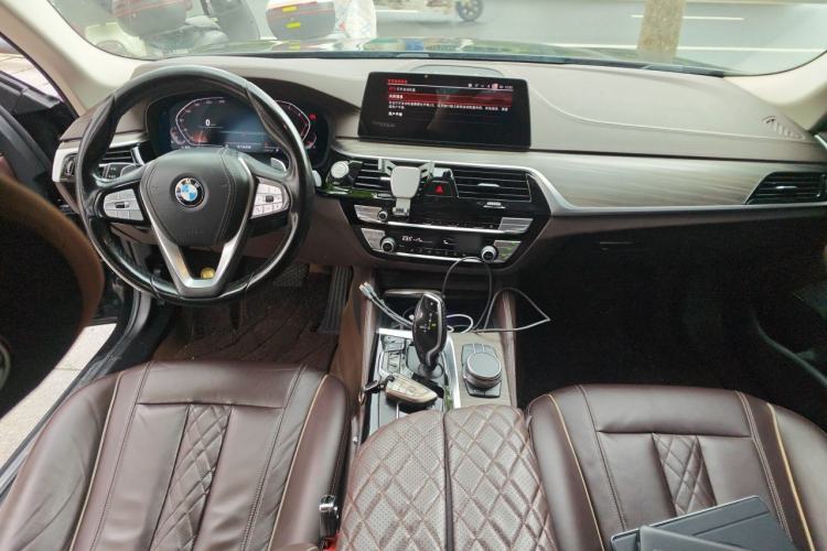 Used BMW 5 Series 2020 530Li Leading Edition Luxury Package Center Console