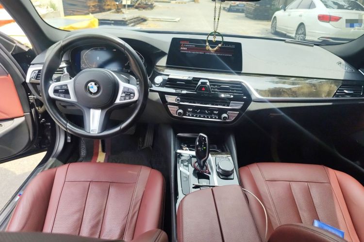 Used BMW 5 Series 2020 530Li Luxury Edition M Sport Package Center Console