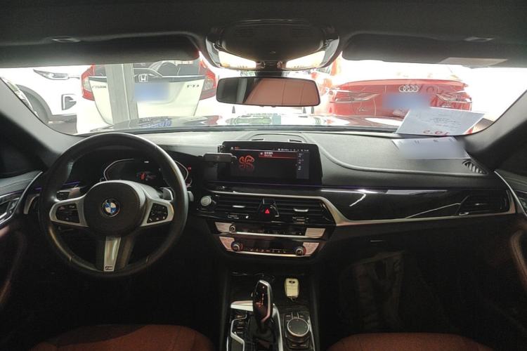 Used BMW 5 Series 2020 530Li Leading Model M Sport Package Center Console