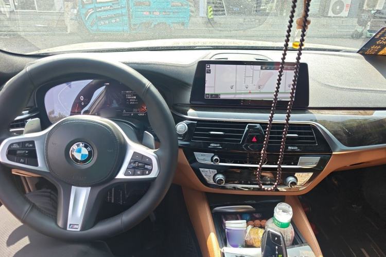 Used BMW 5 Series 2020 530Li Leading Model M Sport Package Center Console