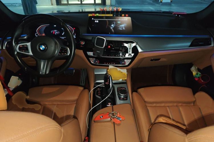 Used BMW 5 Series 2020 525i M Sport Package Center Console