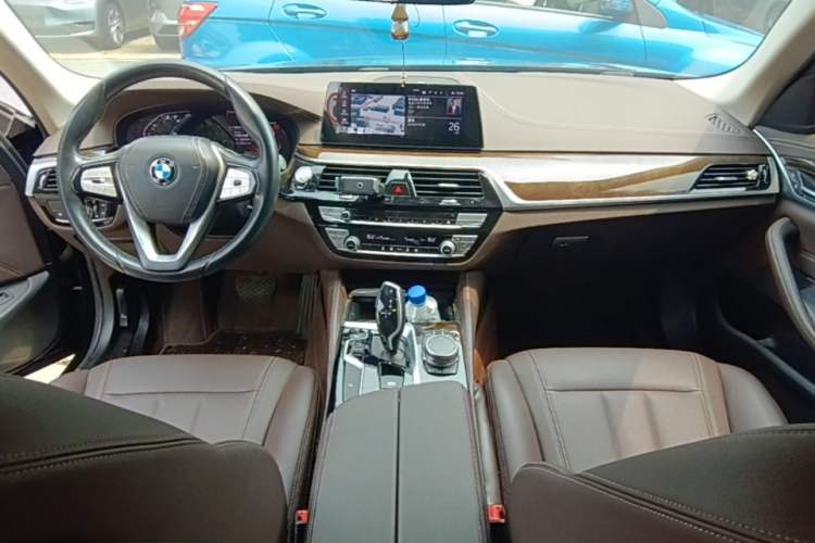 Used BMW 5 Series 2020 525Li Luxury Package Center Console