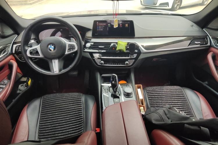 Used BMW 5 Series 2020 530Li Leading Model M Sport Package Center Console