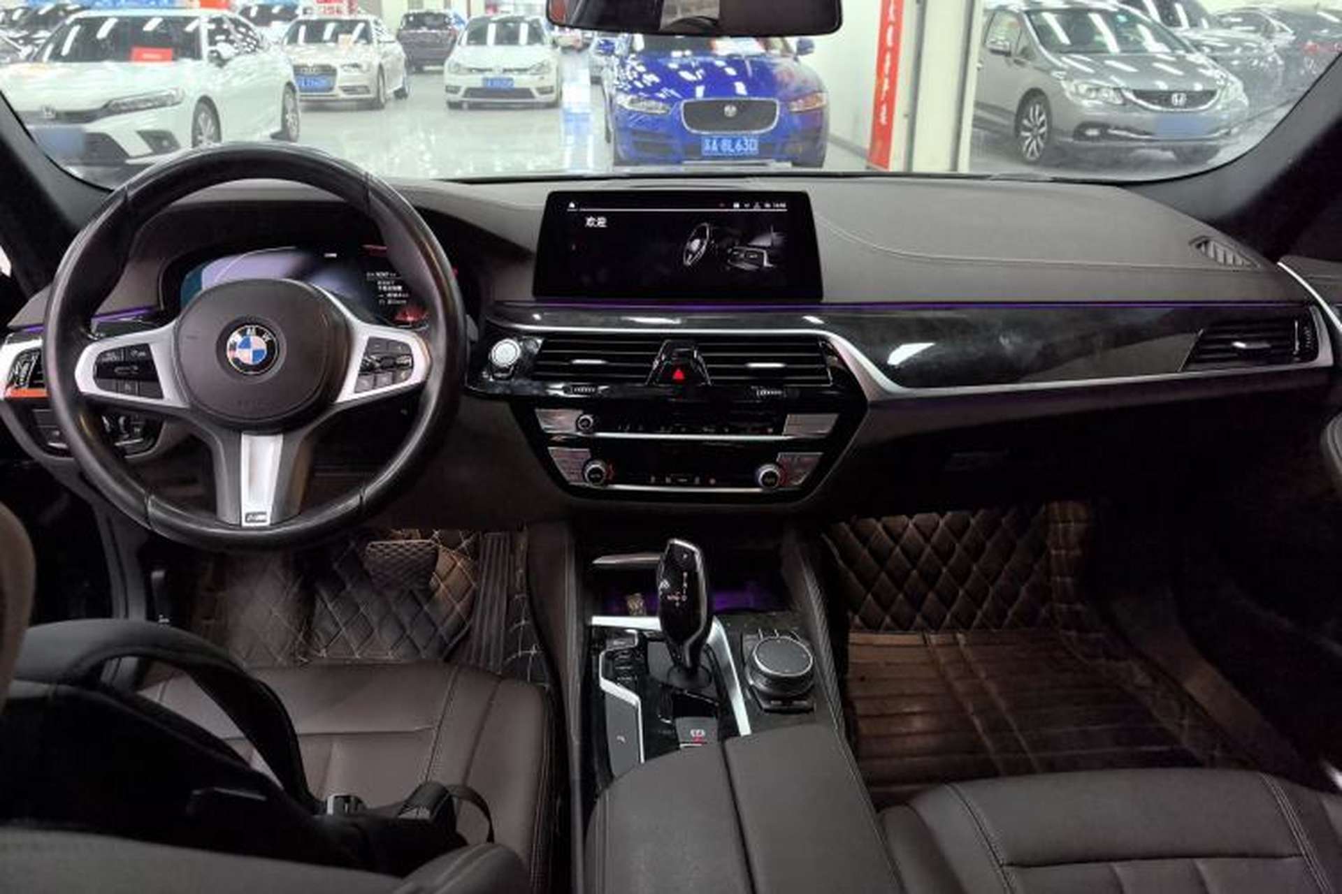 Used BMW 5 Series 2020 525Li M Sport Package Center Console