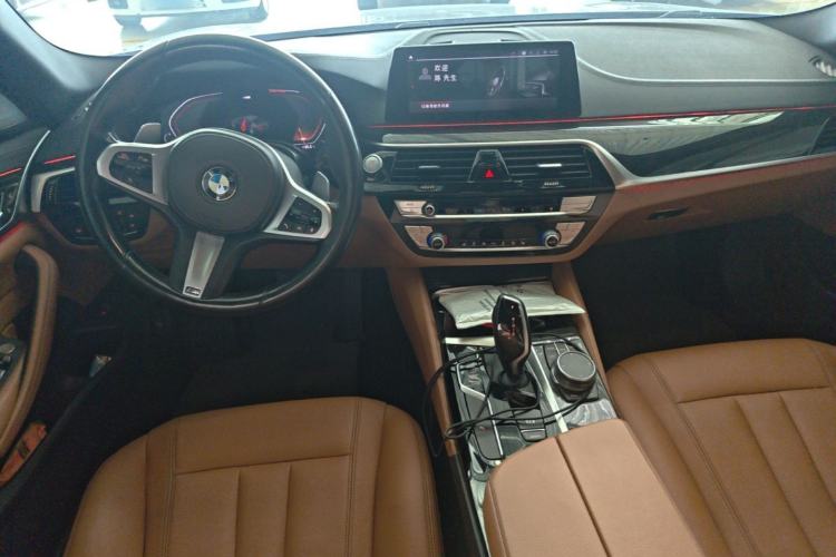 Used BMW 5 Series 2020 530Li Leading Model M Sport Package Center Console