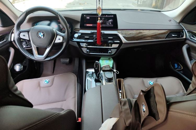 Used BMW 5 Series 2020 525Li Luxury Package Center Console