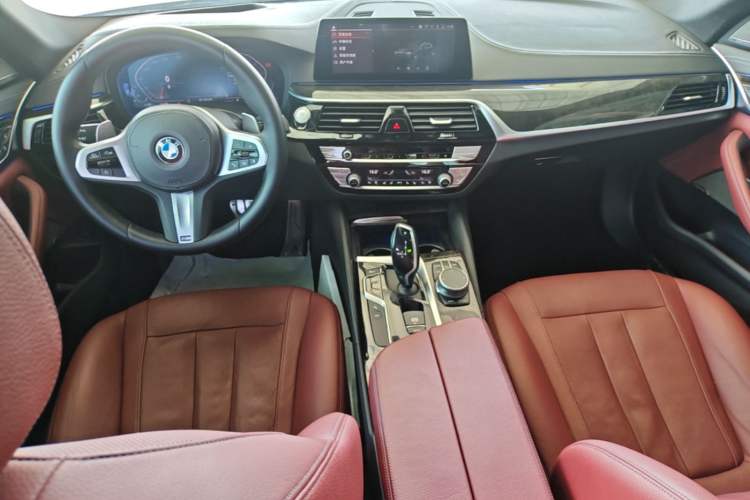 Used BMW 5 Series 2020 530Li Luxury Edition M Sport Package Center Console