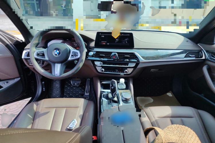 Used BMW 5 Series 2020 525Li M Sport Package Center Console