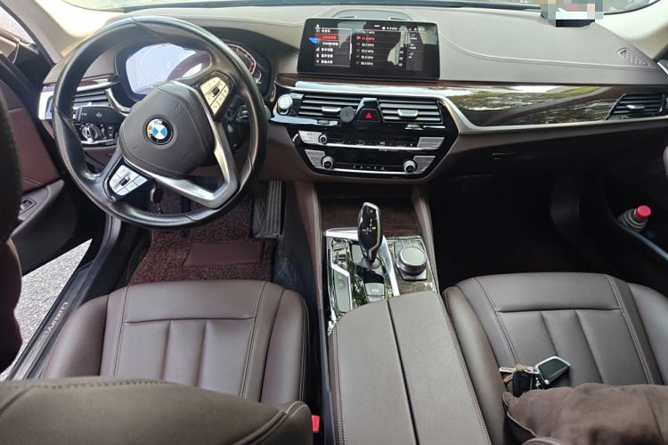 Used BMW 5 Series 2020 525Li Luxury Package Center Console