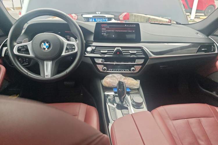 Used BMW 5 Series 2020 530Li Luxury Edition M Sport Package Center Console