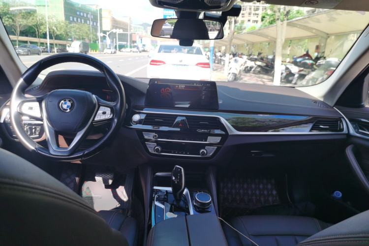 Used BMW 5 Series 2020 525Li Luxury Package Center Console