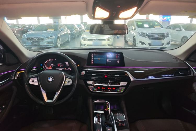 Used BMW 5 Series 2020 525Li Luxury Package Center Console