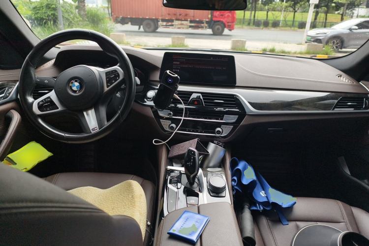 Used BMW 5 Series 2020 525Li M Sport Package Center Console